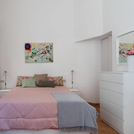 Lägenhet Lungarini By Wonderful Italy