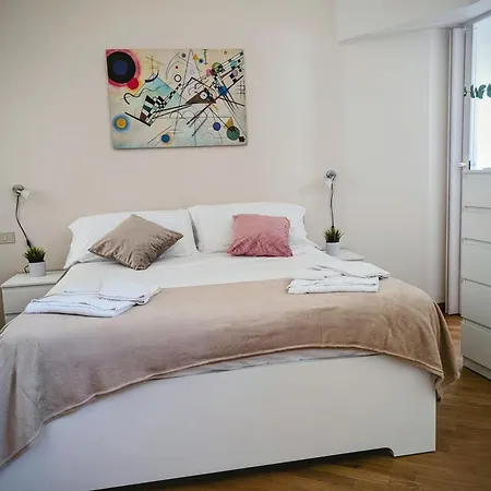 Apartamento Lungarini Apartment - Historic Kalsa Palermo