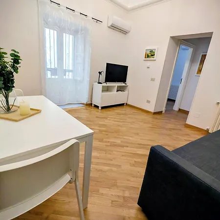 Lungarini Apartment - Historic Kalsa